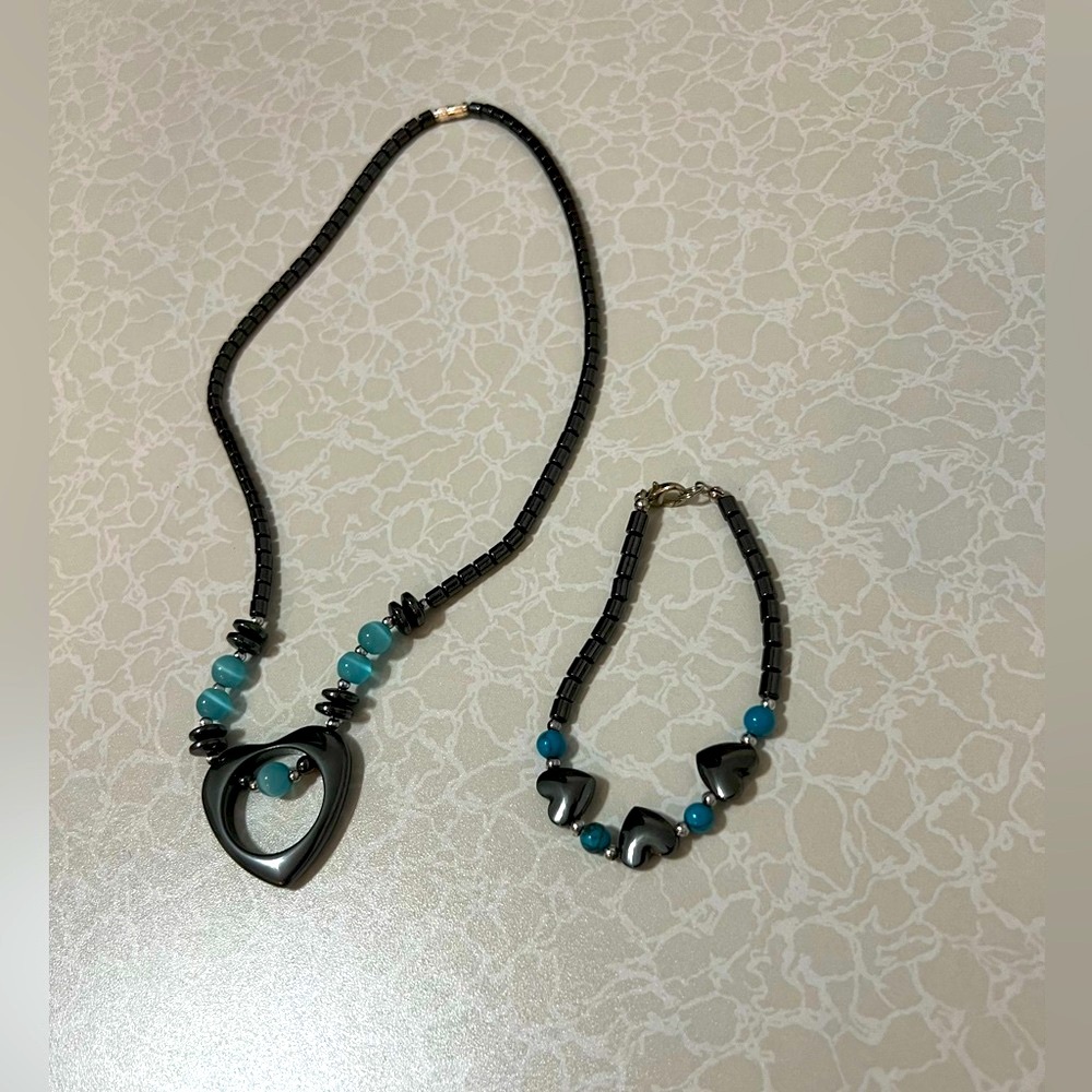 Hematite Necklace & Bracelet For Women both with pearls & hearts design